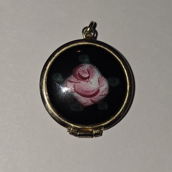Victorian Painted Locket! - Picture 2 of 5
